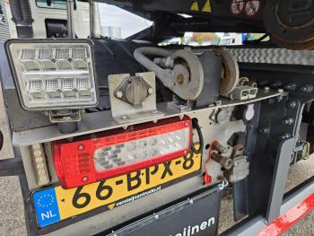 FMX 470 8x4 / 30t KABEL - CONTAINER SYSTEEM